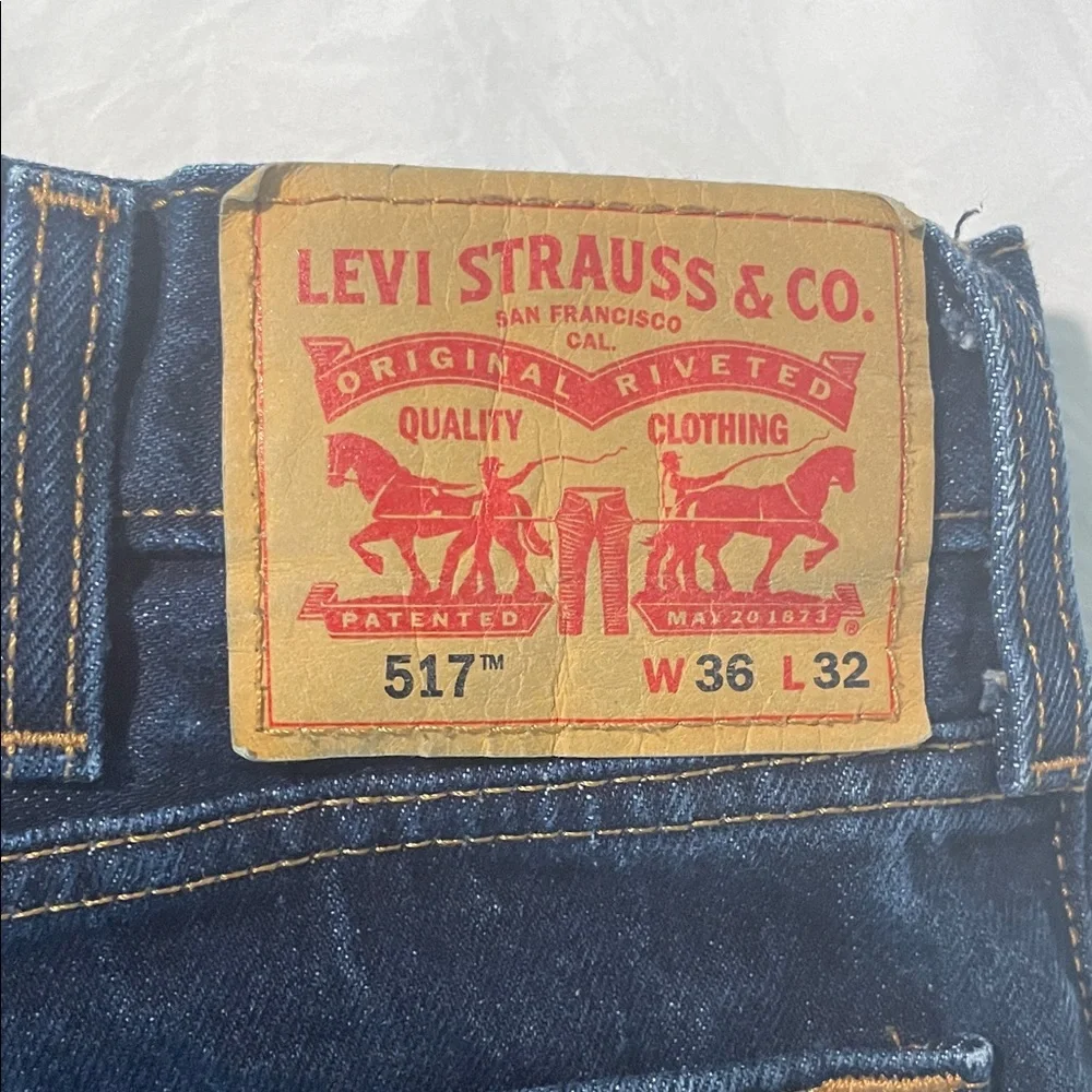 Levi's Men's 517 Bootcut Jeans - Picture 3 of 3